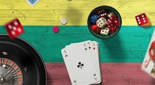 11m9 တိုက်ရိုက် ကာစီနို Live Roulette spinning wheel real dealer Myanmar ကစားနေသောပုံ